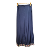 black top Eastern with box pattern