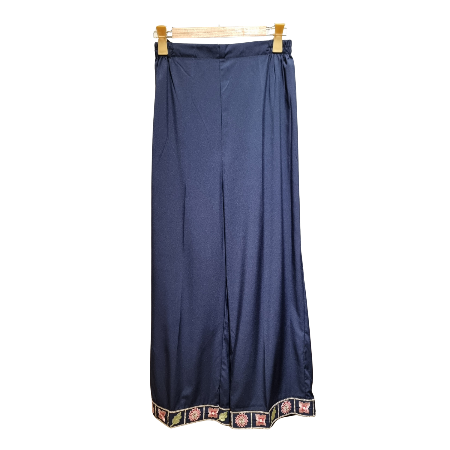 black top Eastern with box pattern