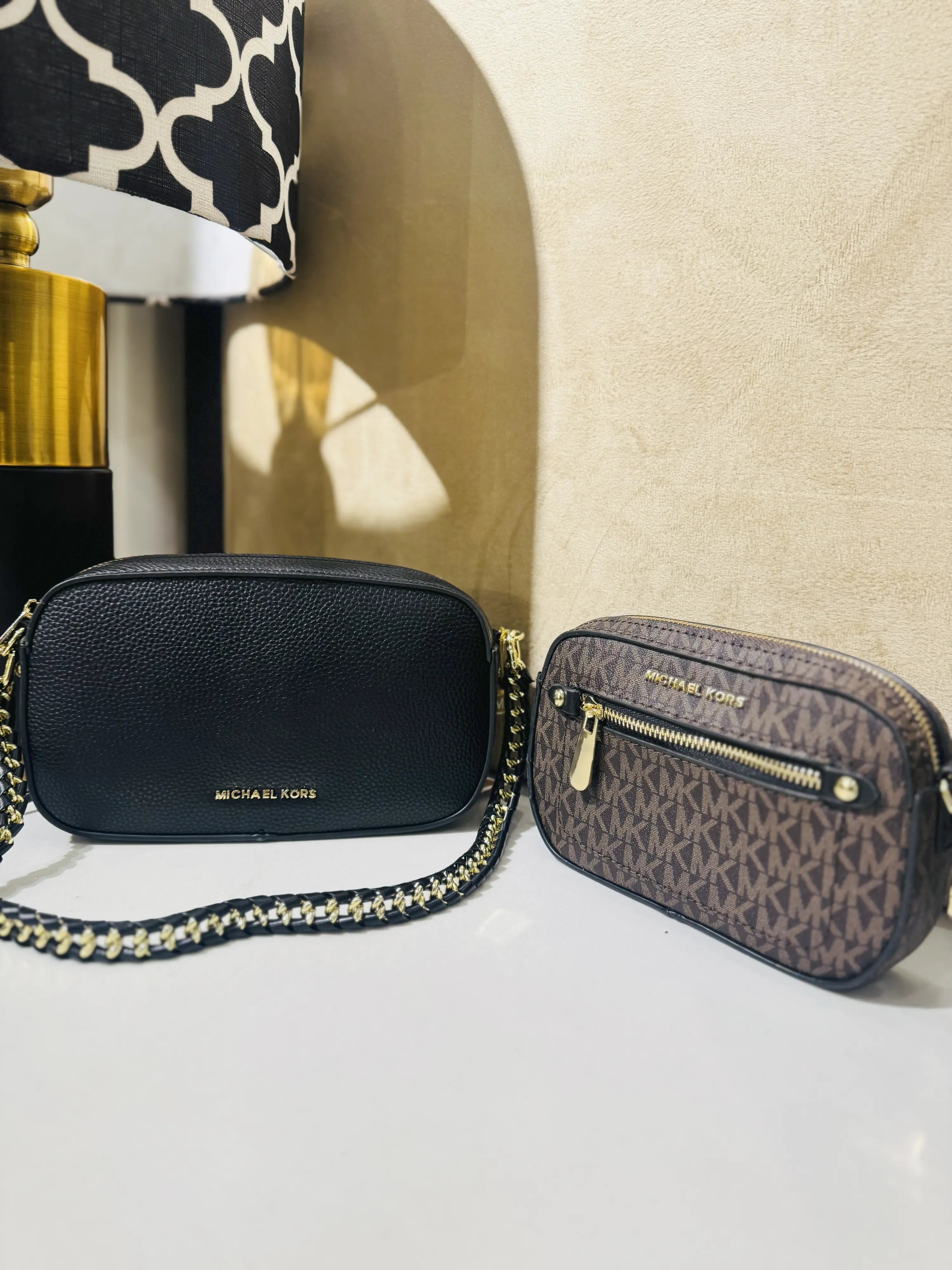 Michael Kors Bucker