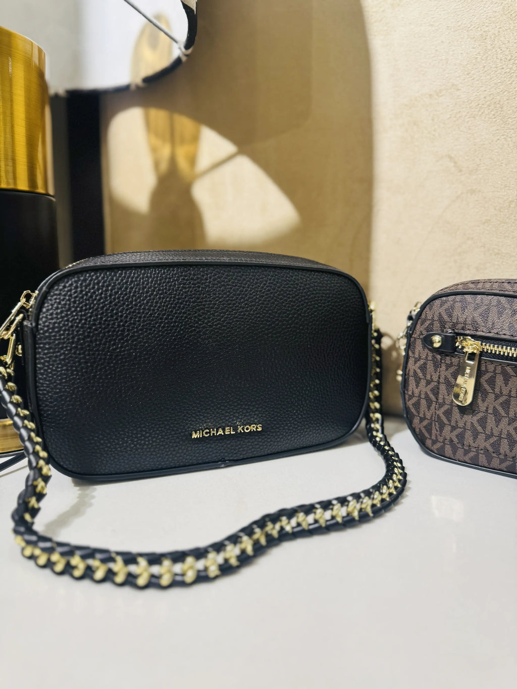 Michael Kors Bucker