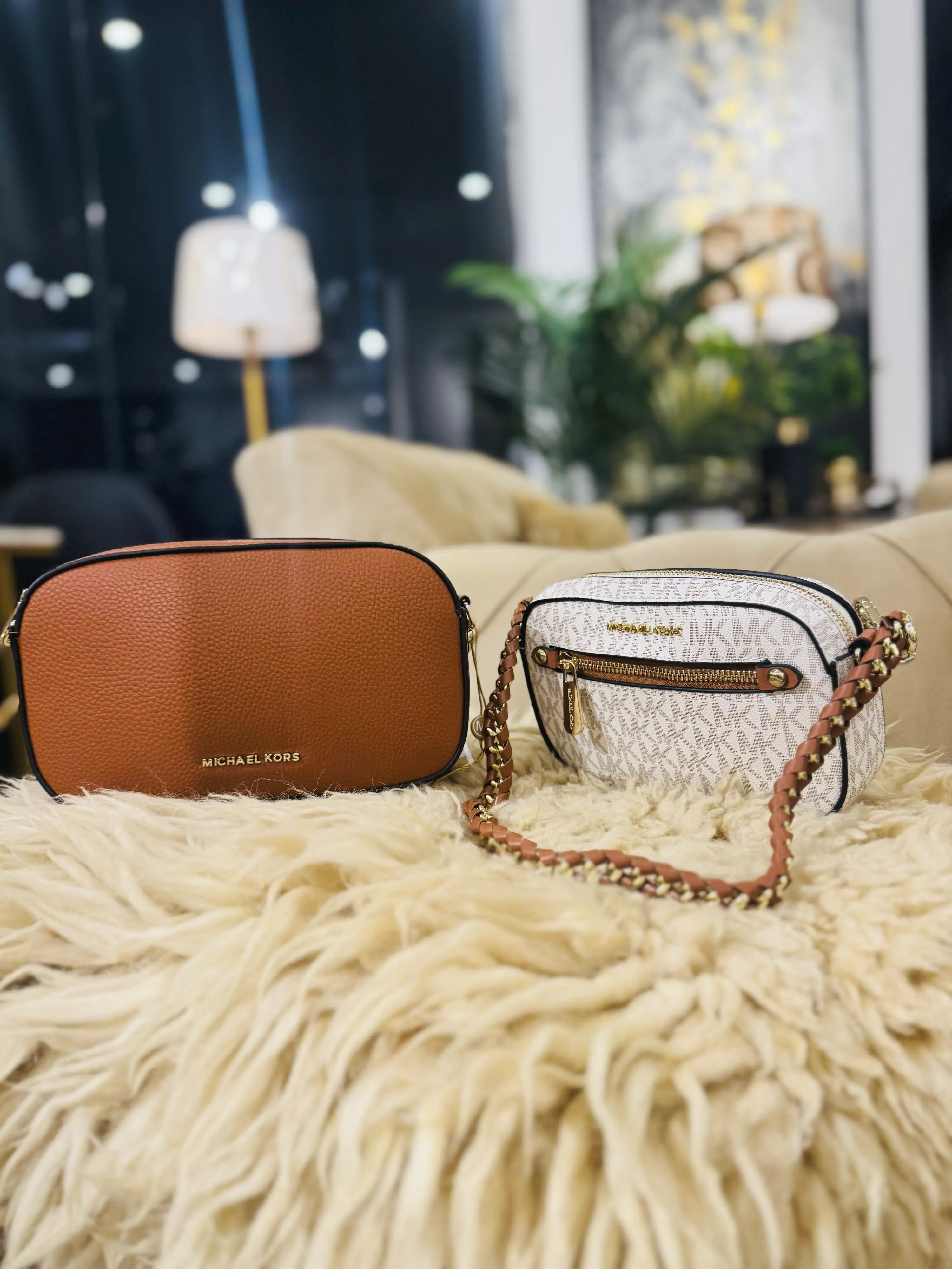 Michael Kors Bucker