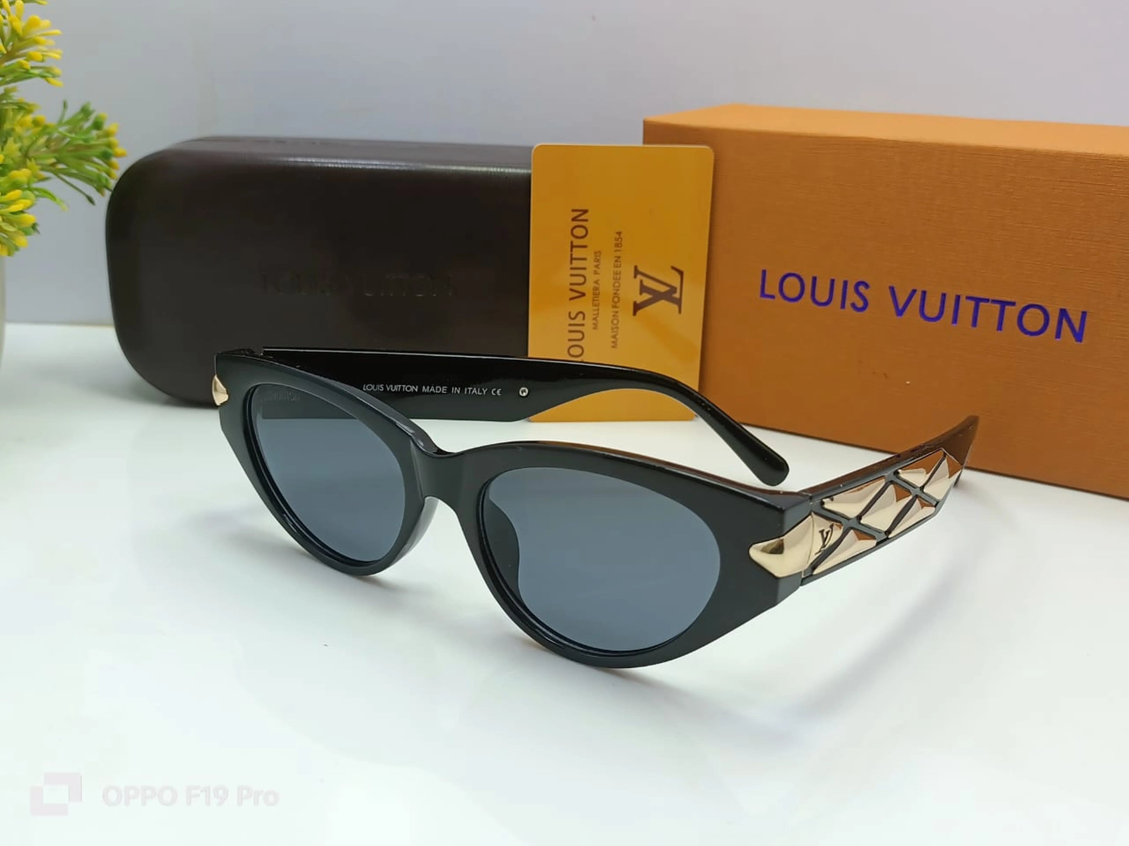 Louis Vuitton SunGlasses With Box