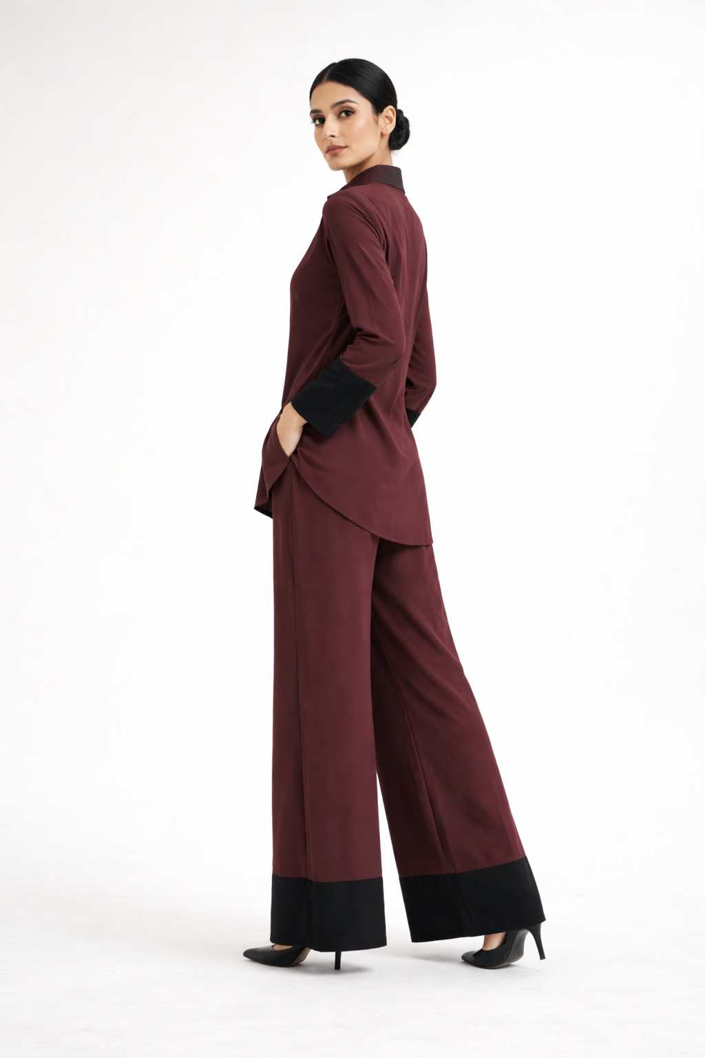 Luxury Plum Two-Piece Set – Embellished Collar Shirt & Wide Leg Trousers U(0240)